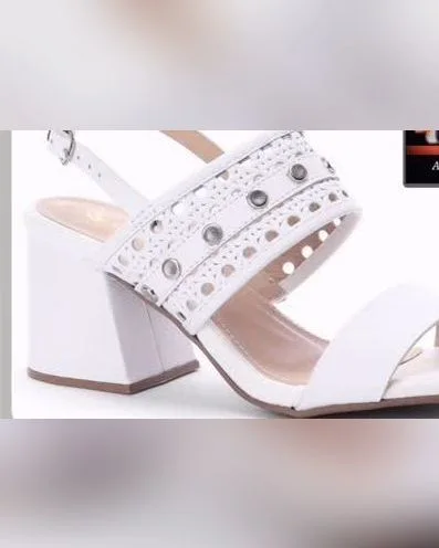 Sandália Filó Fashion branca de salto bloco